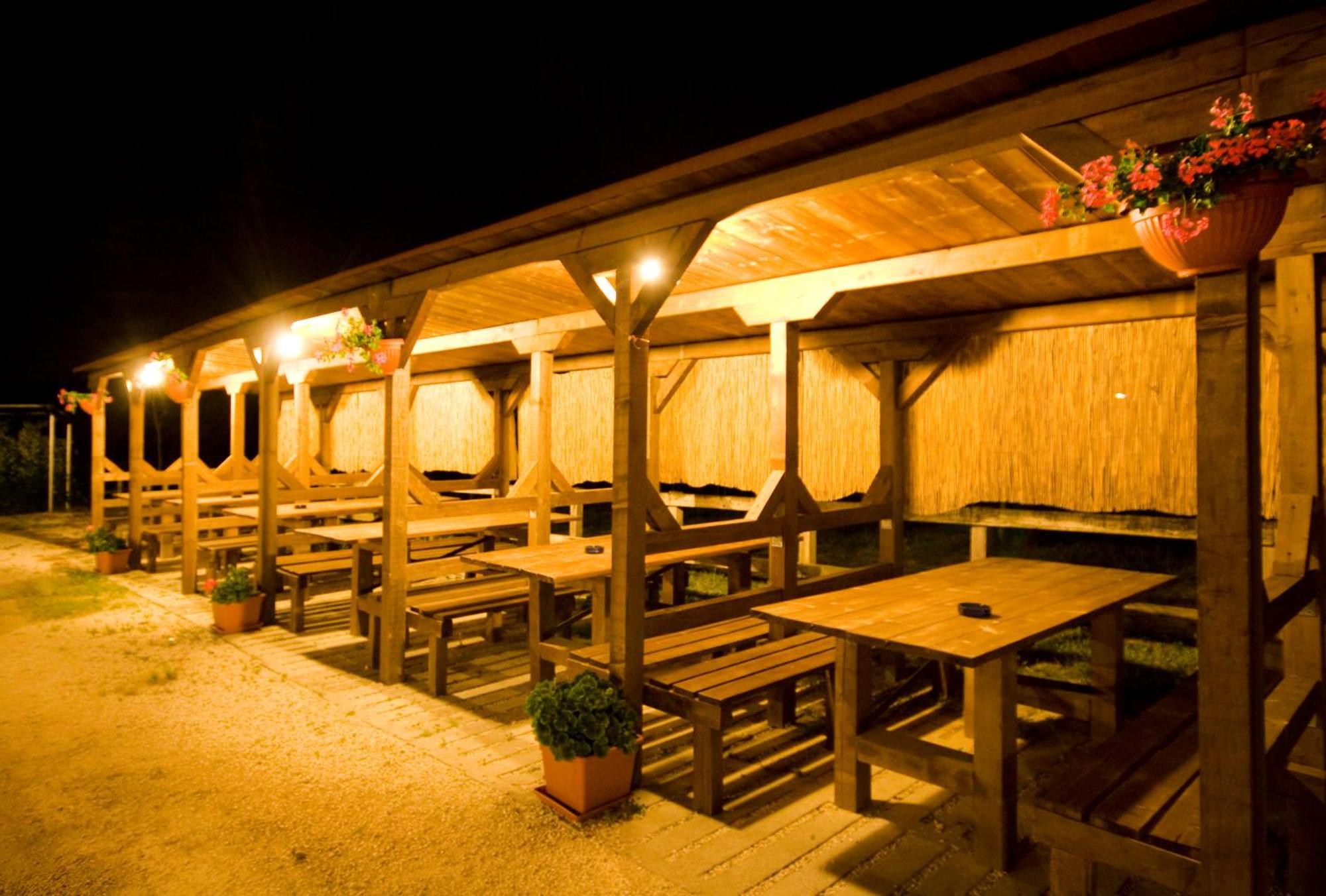 Agriturismo Cascina Roveri Monzambano Exteriör bild