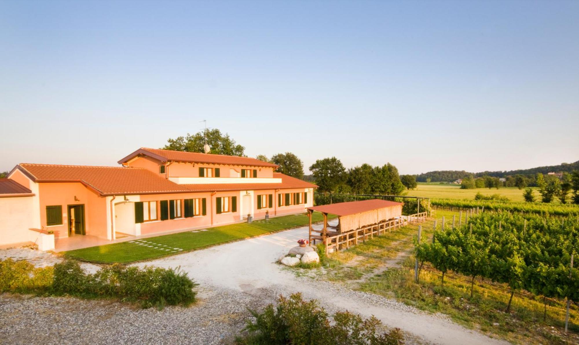 Agriturismo Cascina Roveri Monzambano Exteriör bild