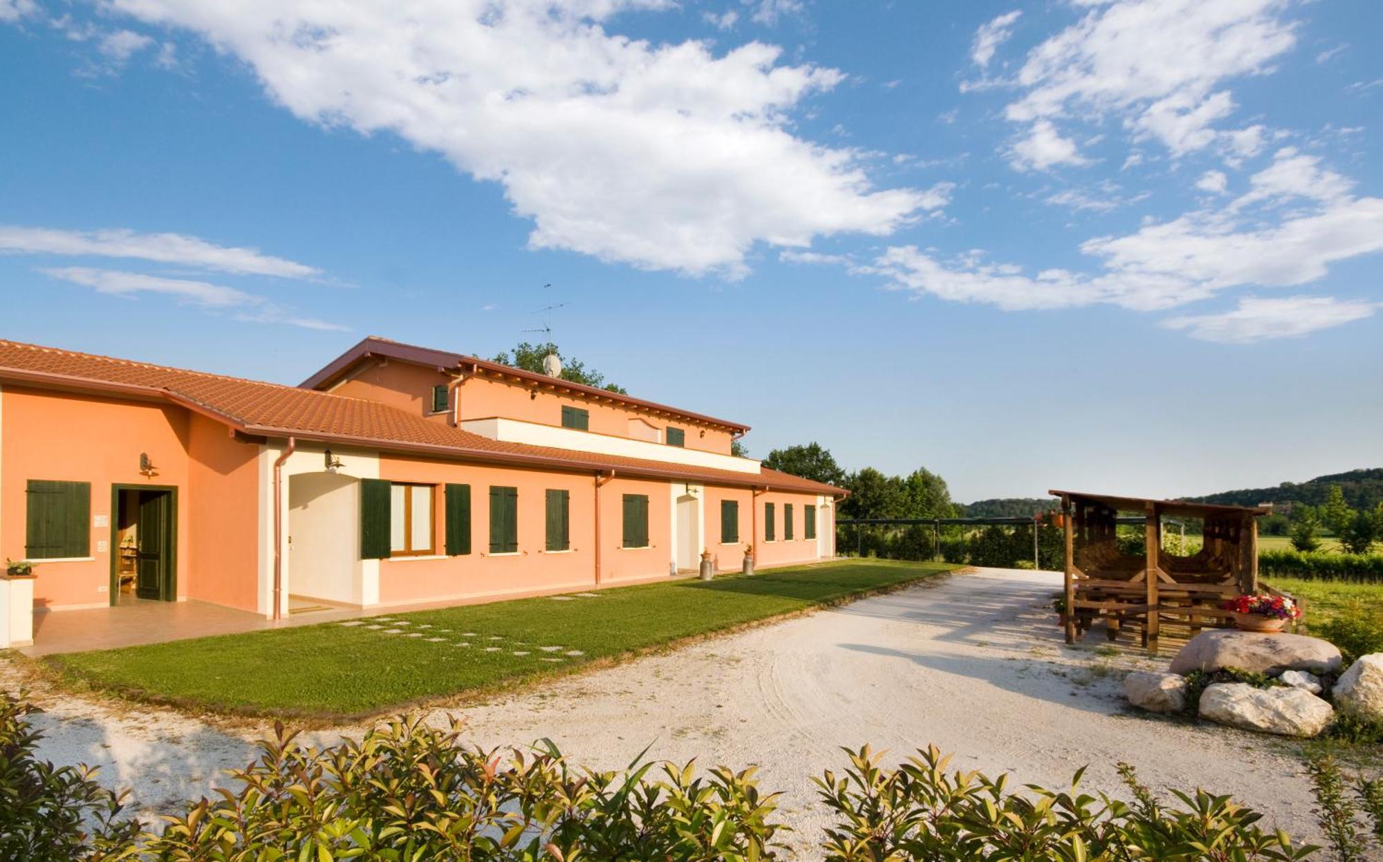 Agriturismo Cascina Roveri Monzambano Exteriör bild